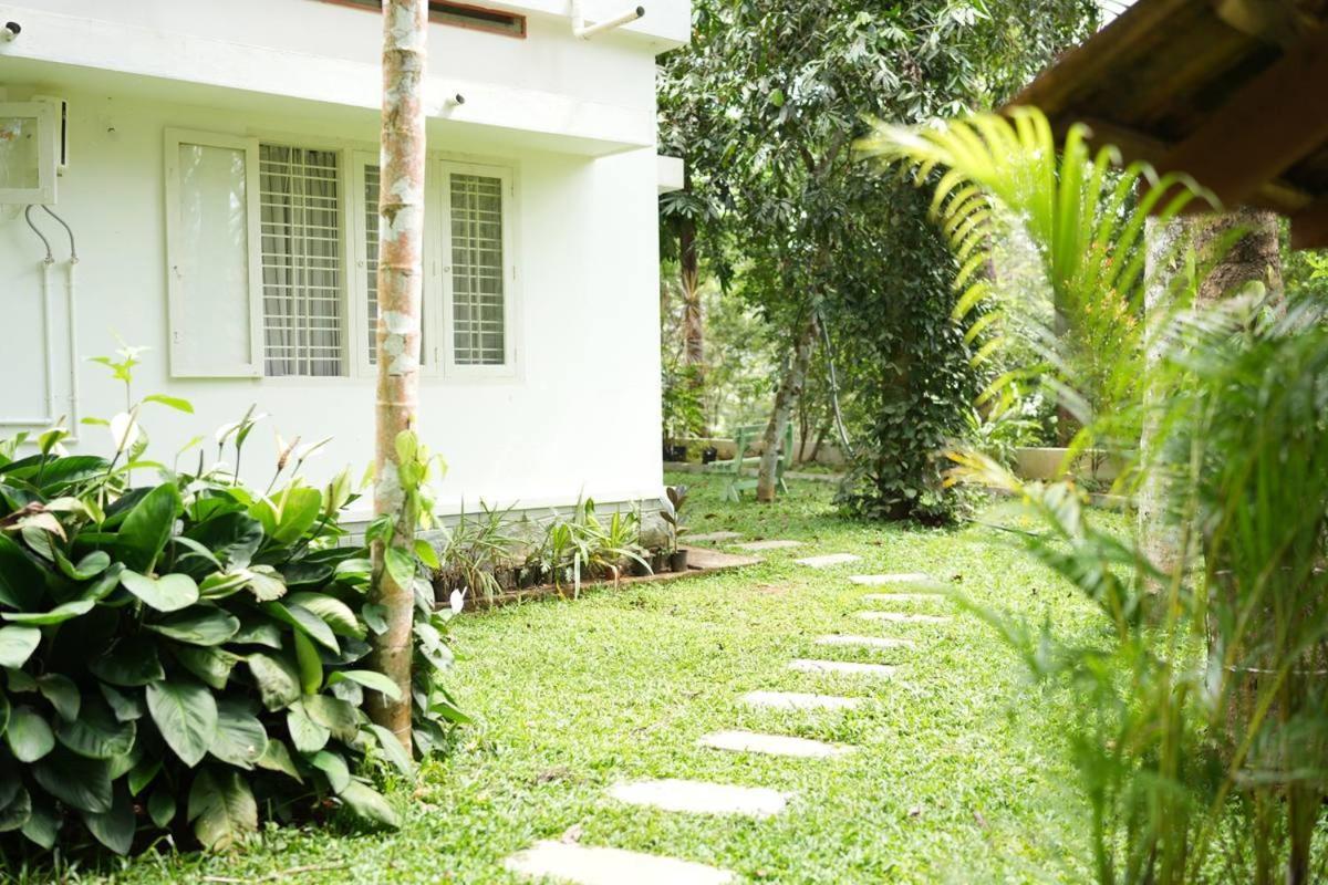 Pool Villa - The Humming Trees, Pala Lālam Exterior photo